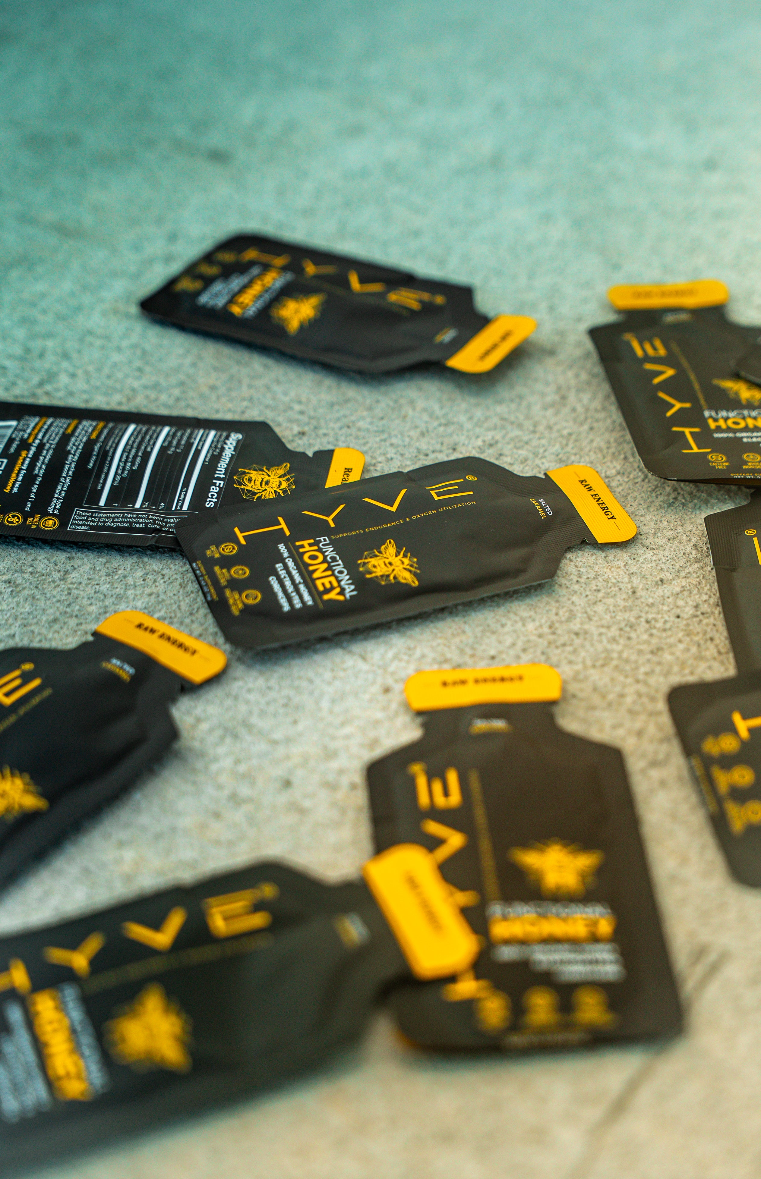 HYVE Performance - Raw Energy Functional Honey 15 Packets - Cordyceps & Volcanic Sea Salt